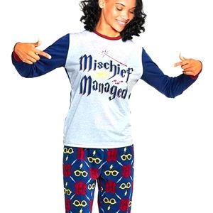 NWT Harry Potter Women's Pajama Set - Medium - Mother's Day Gift 🎁